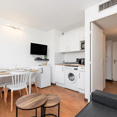 Upstays Charming T2 Renovated Balcony And Pool